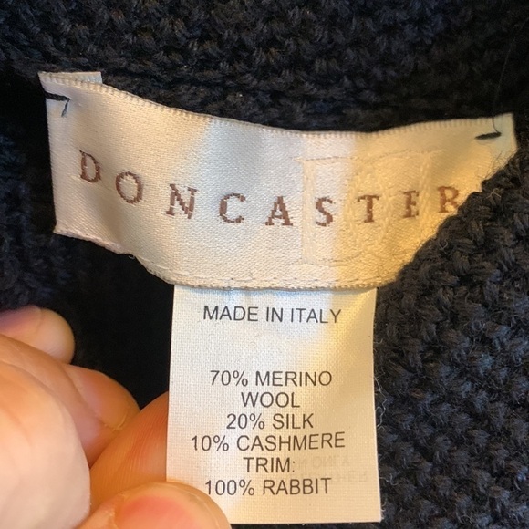 π
Ίπππ Doncaster black merino wool, silk, cashmere sweater with rabbit fur trim - Picture 5 of 10